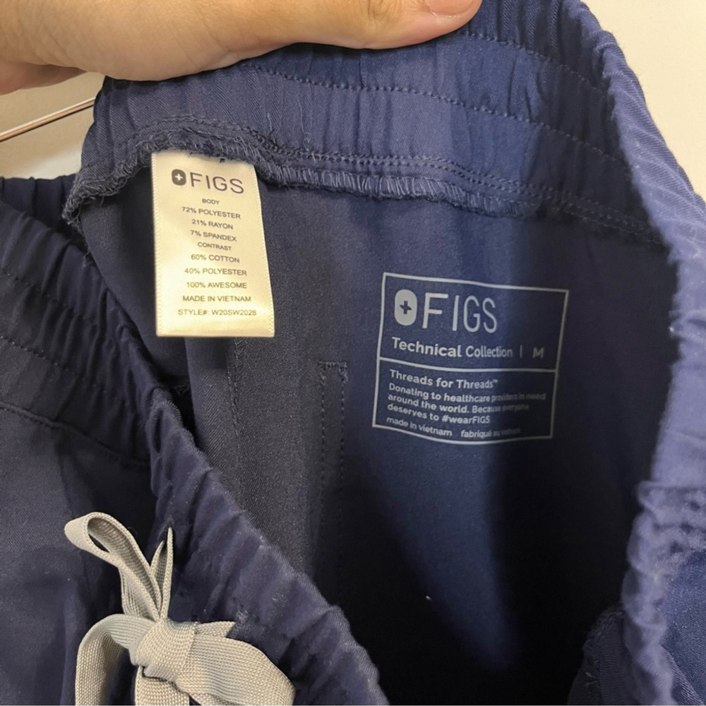 Women’s FIGS Zamora Jogger Scrub Pants Size Medium - Picture 11 of 11
